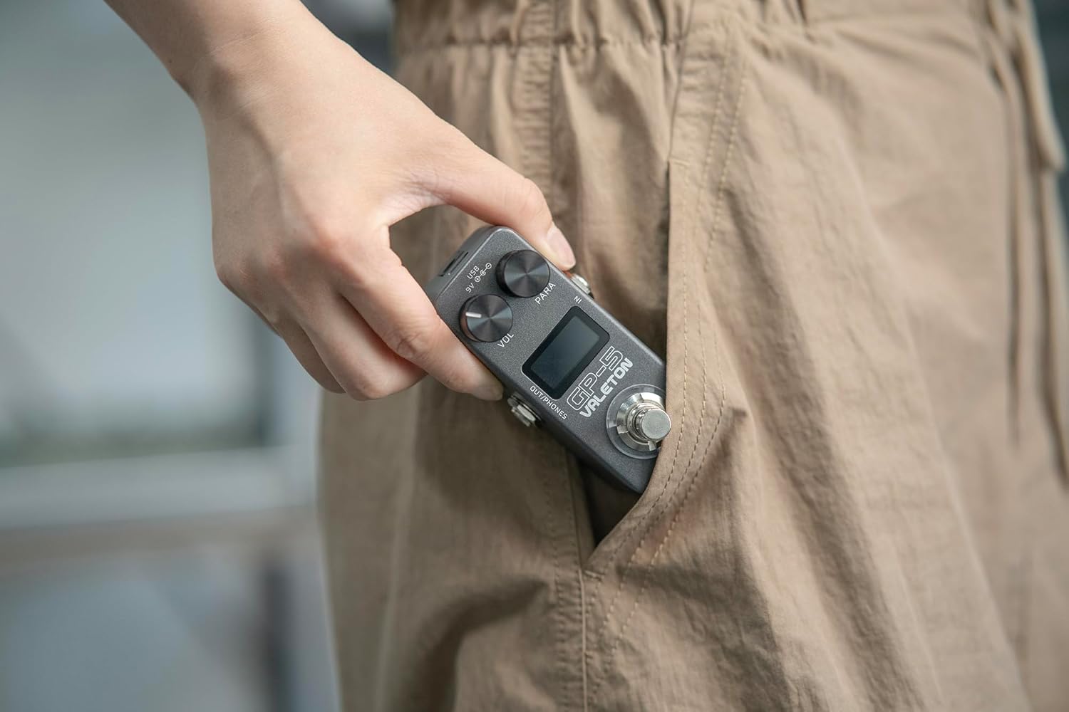 Valeton GP-5 Compact Multi-Effects Guitar Processor – Amp Modeling & Effects